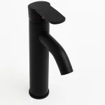 llave-monomando-lavamanos-alto-modern-pituto-negro-victtorino-chile-1.webp