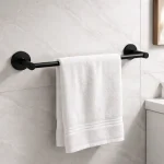 toallero-barra-61cm-linea-schwarz-victtorino-chile-04.webp